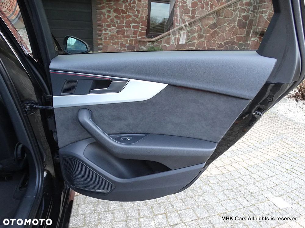 Audi A4 Limousine - 33