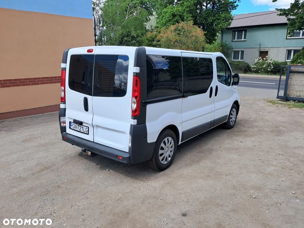 Opel Vivaro - 16