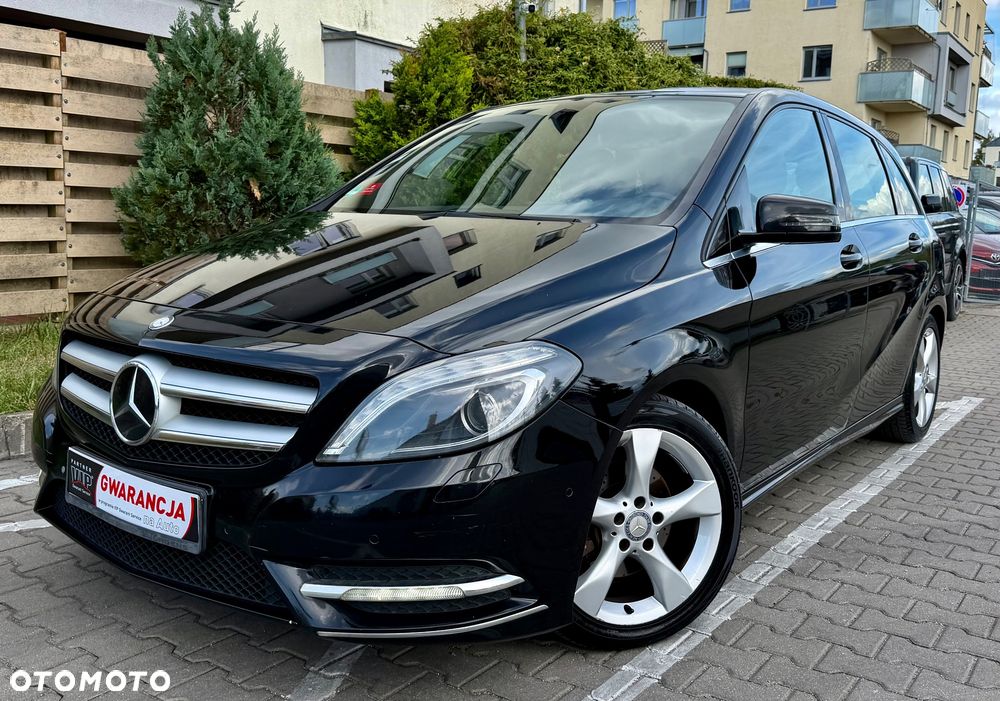 Mercedes-Benz B-Class 2012 photo 2
