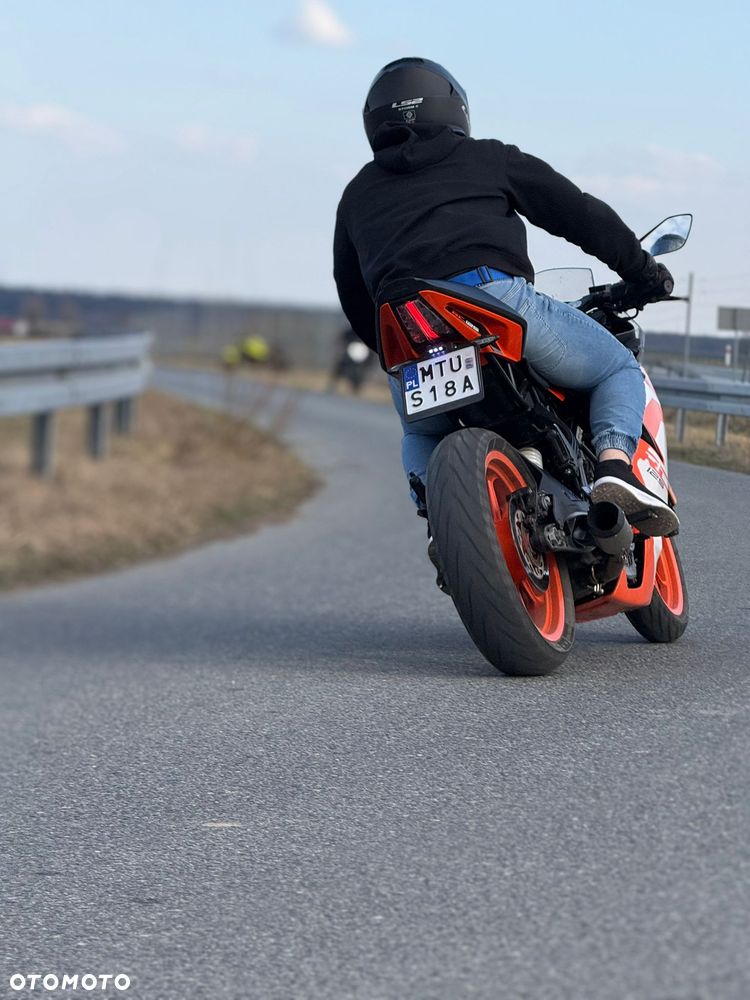 KTM RC 125 - 8