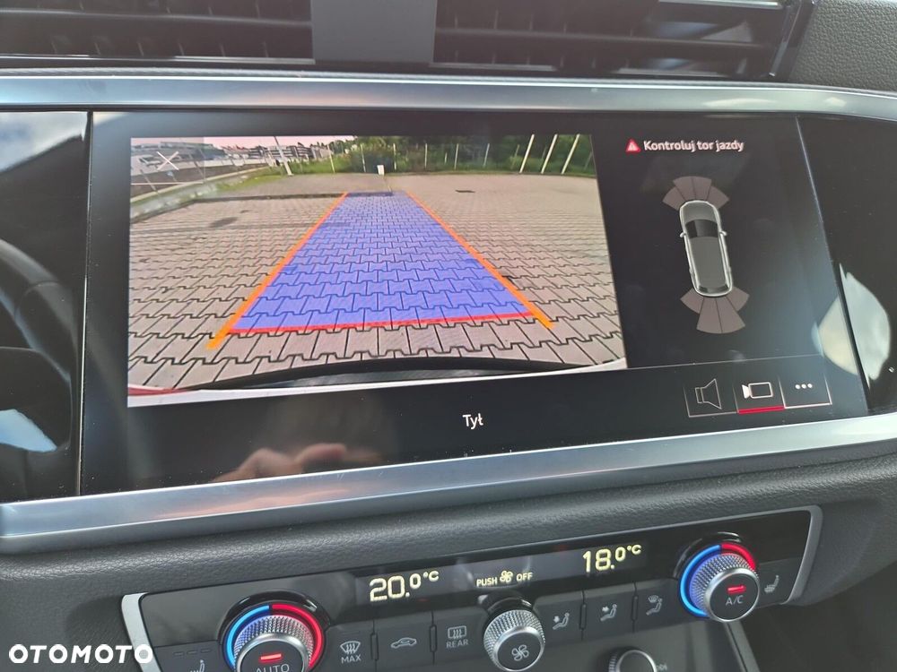Audi Q3 - 21