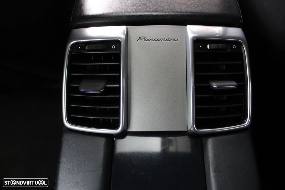 Porsche Panamera 3.0 V6 - 49