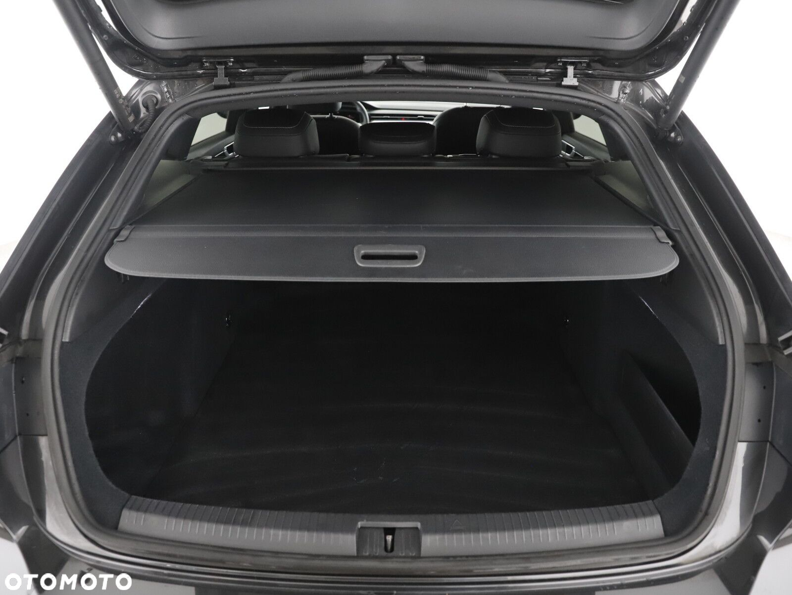 Volkswagen Arteon 2.0 TDI R-Line DSG - 24