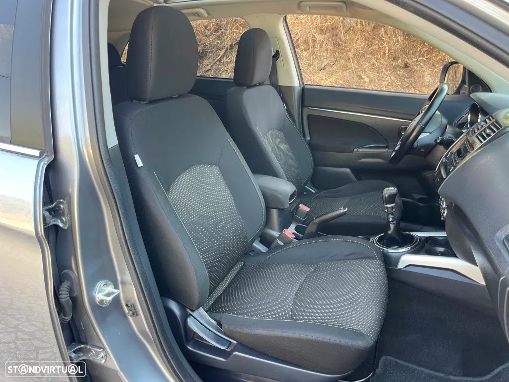 Mitsubishi ASX 1.8 DI-D Intense - 34