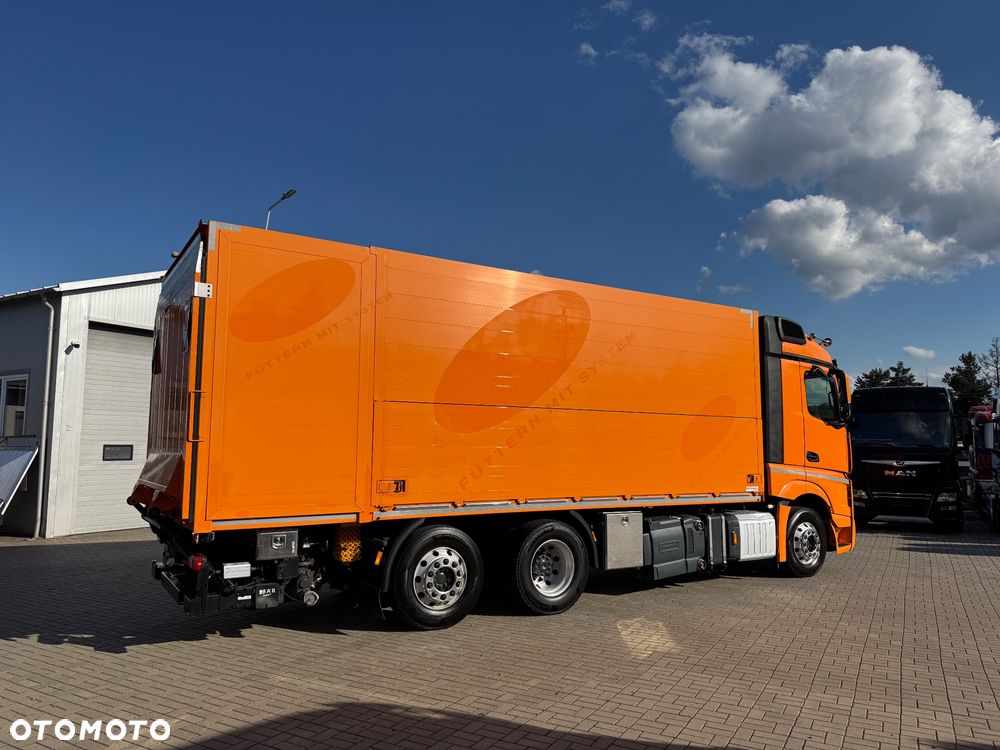 Mercedes-Benz Actros 2553 - 10