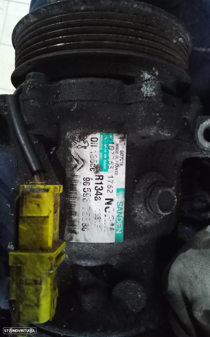 Compressor de ar condicionado Citroen C4 Grand Picasso 1.6 HDI REF: 9659875880 -... - 2