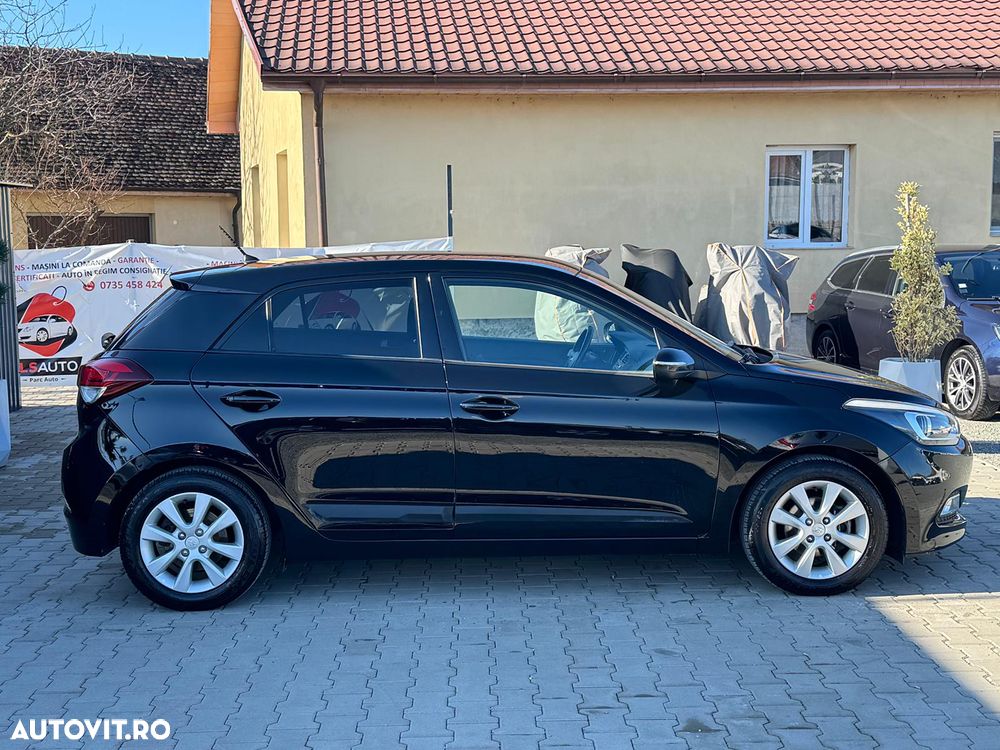 Hyundai i20 1.2 Comfort - 10