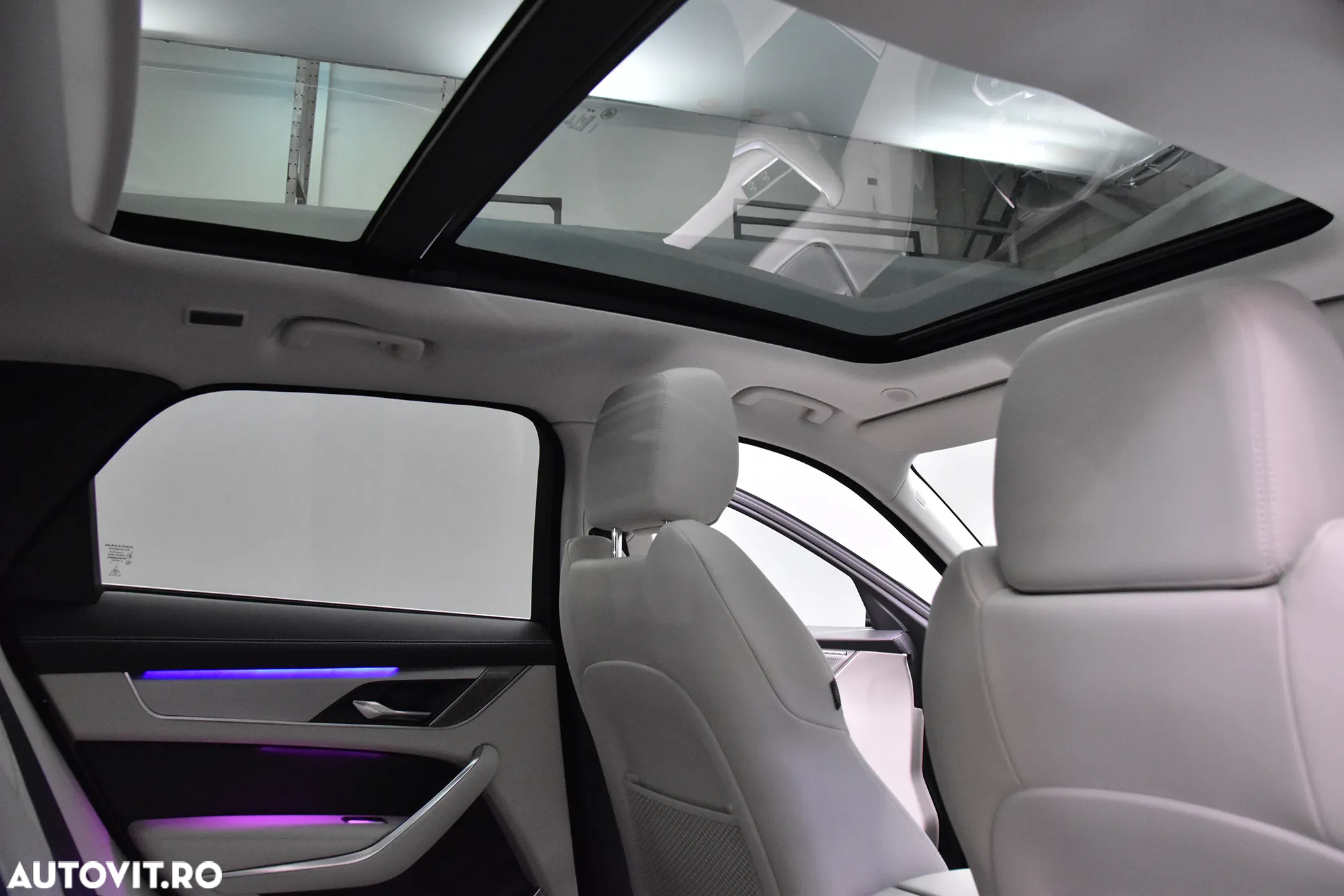 Jaguar F-Pace - 24