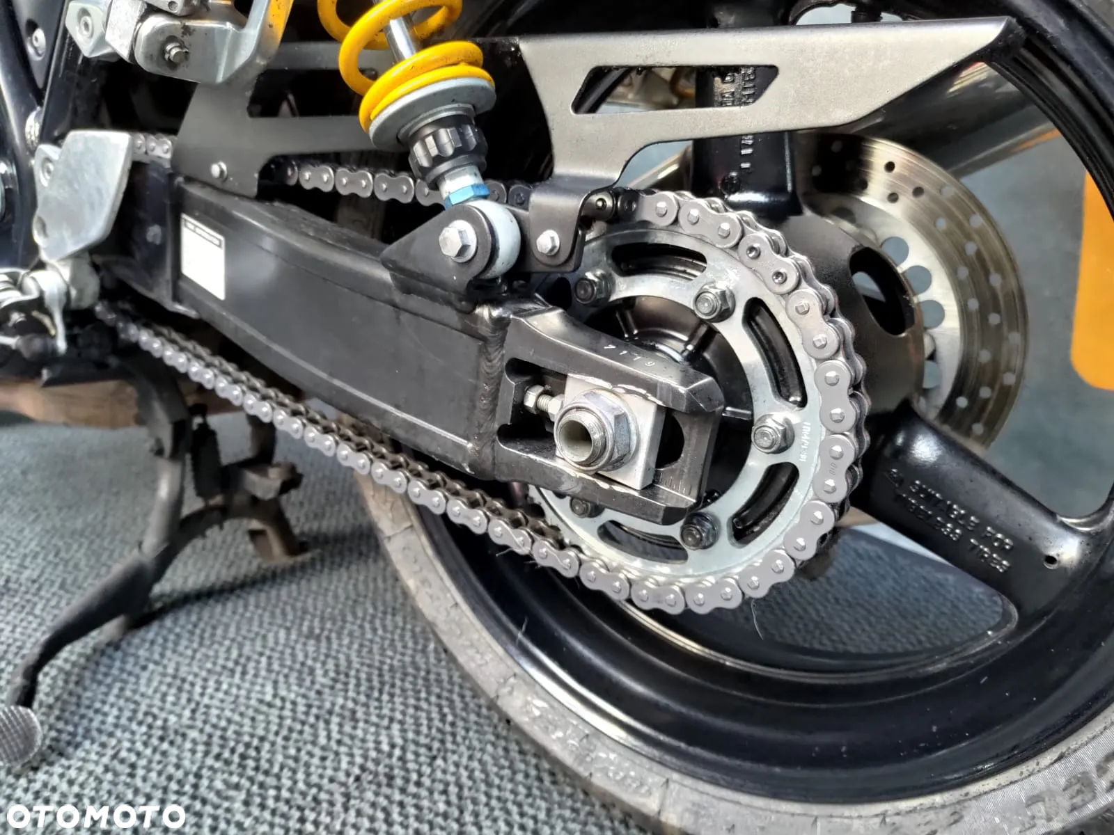 Yamaha XJR - 28