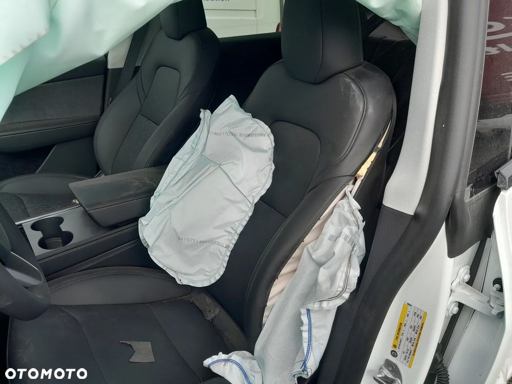 Tesla Model Y RWD - 8