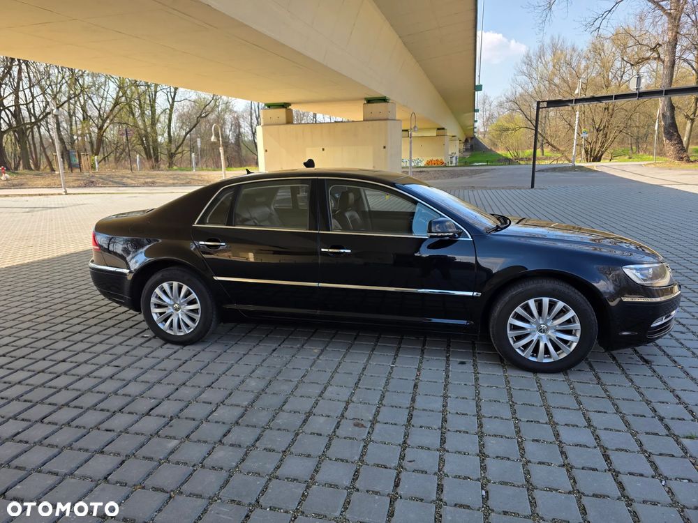 Volkswagen Phaeton - 7
