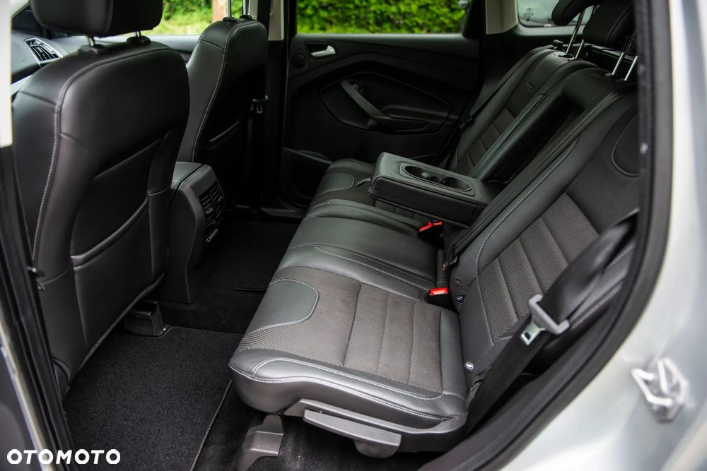 Ford Kuga 2.0 TDCi 4x4 Titanium - 20
