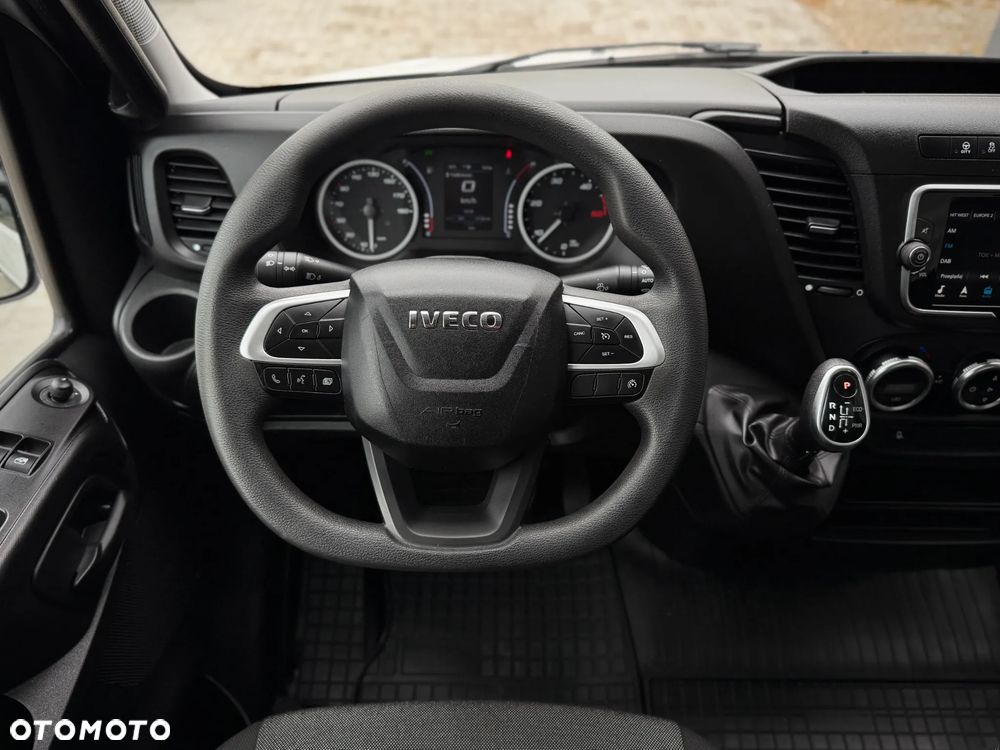 Iveco Daily 35C18 3.0 HPI 180KM / 2023 Rok Produkcji / Kontener 4,7m + Winda 750KG / Automat Hi-Matic / ZAREJESTROWANY W PL - 30