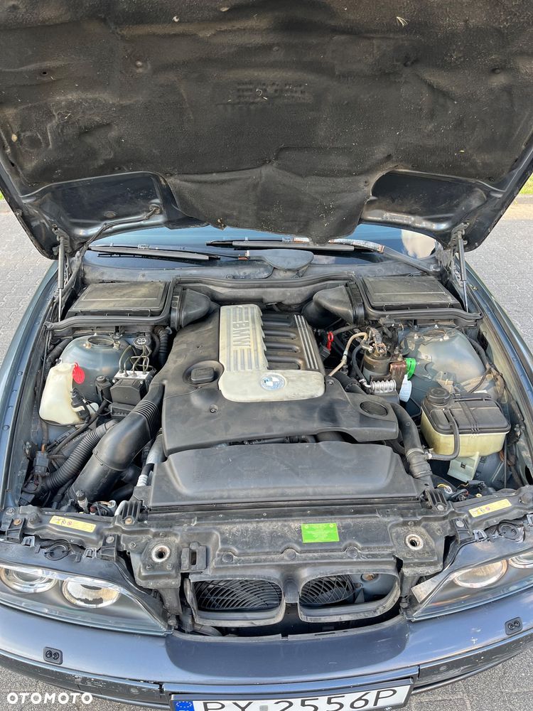 BMW Seria 5 - 38