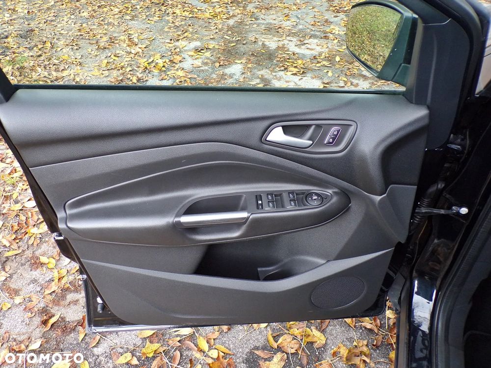 Ford Kuga 2.0 TDCi Titanium - 17