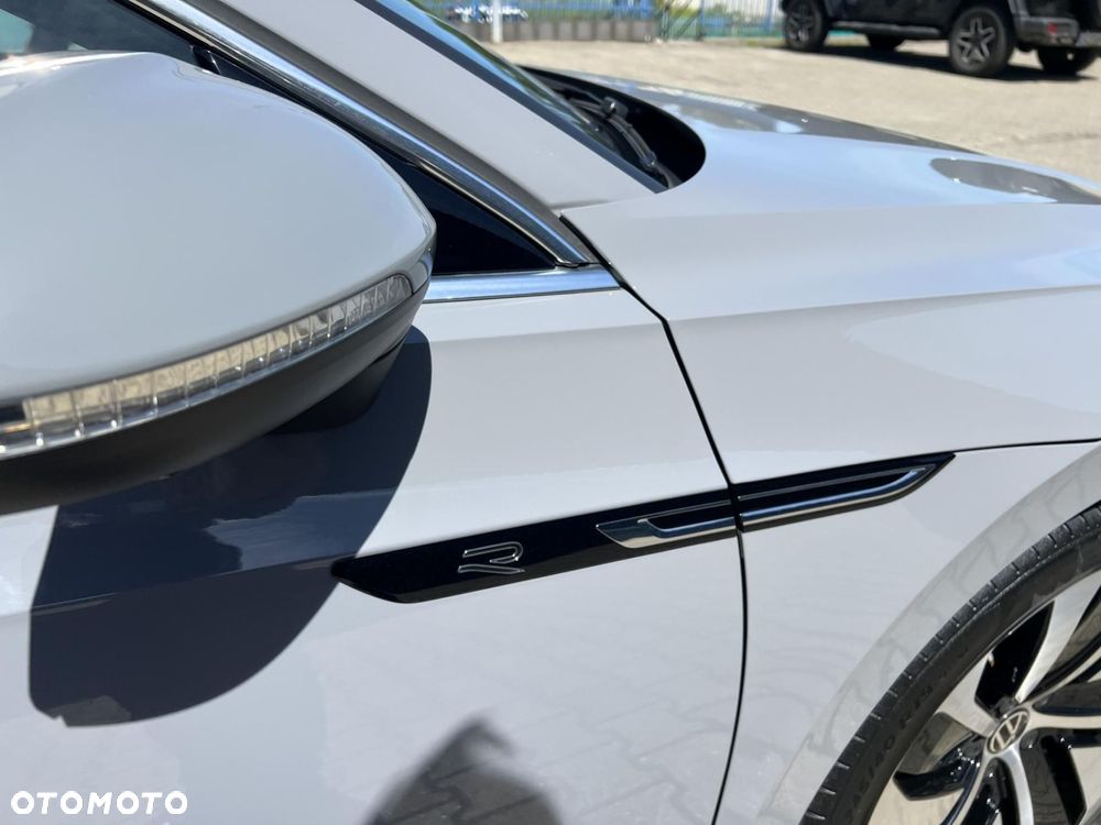 Volkswagen Arteon 2.0 TDI SCR 4Motion DSG R-Line - 30