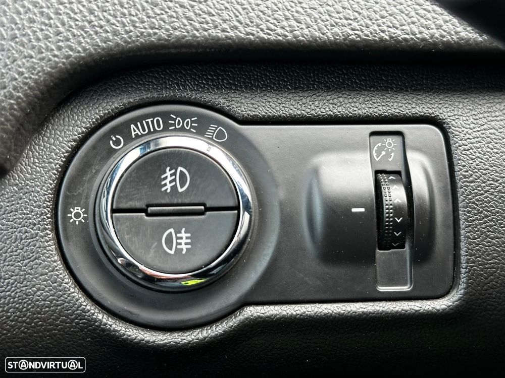 Opel Insignia Sports Tourer 2.0 CDTi Executive S/S - 18