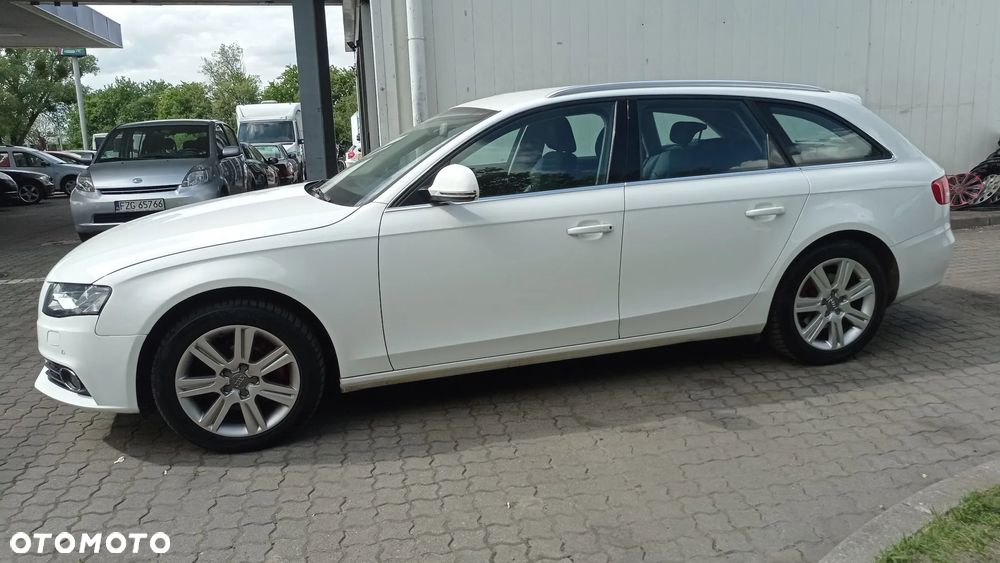 Audi A4 Avant 2.0 TFSI Attraction - 22