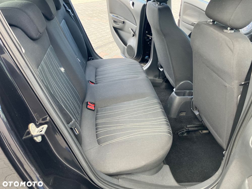 Opel Corsa 1.4 16V - 17