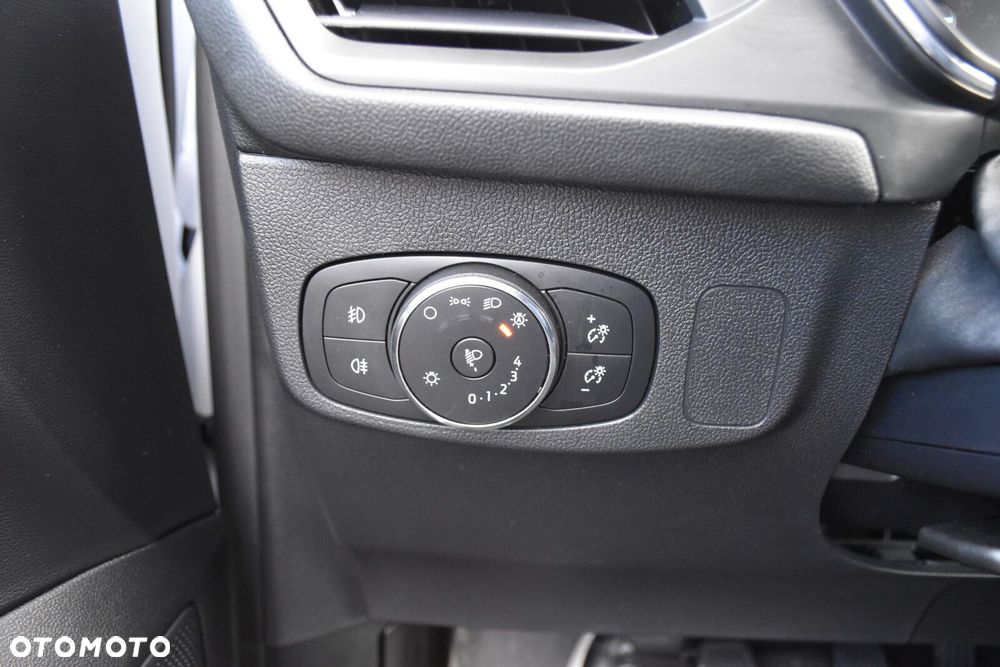 Ford Focus 1.0 EcoBoost Titanium - 25