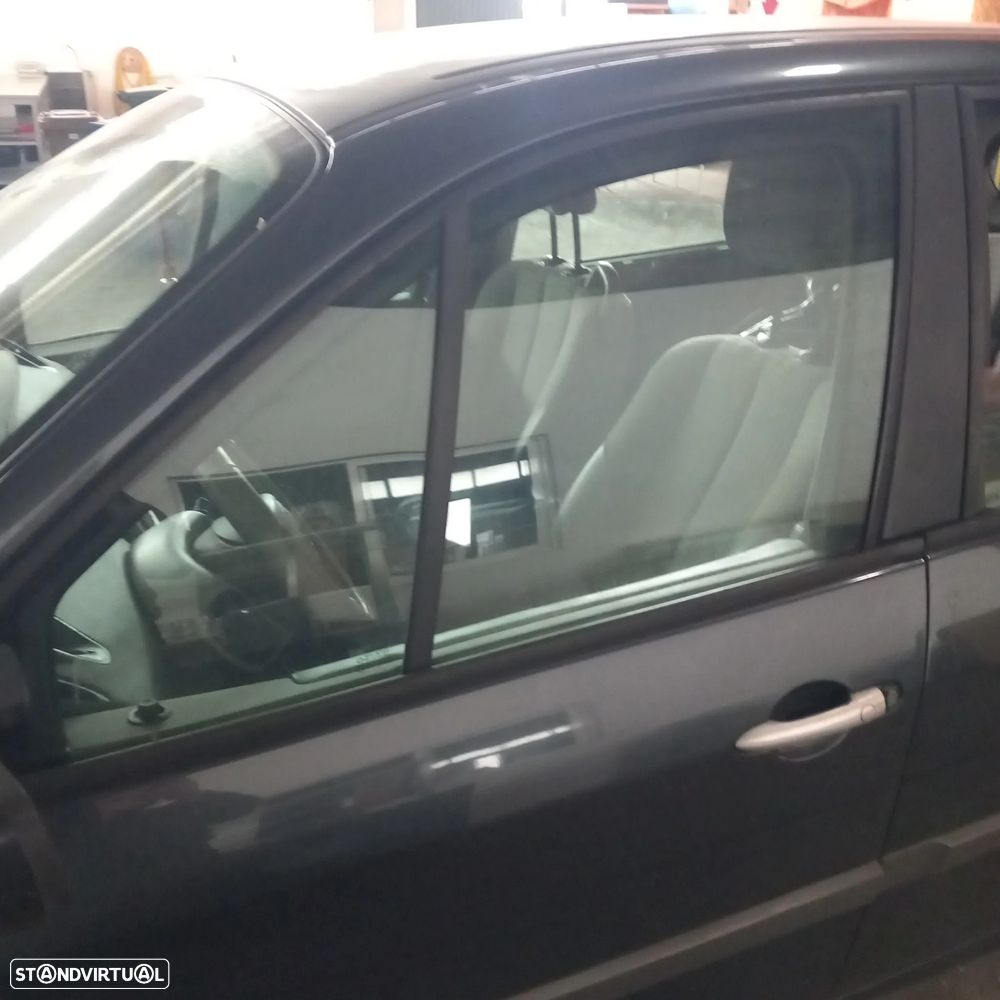 Renault Scénic 1.5 dCi Dynamique - 4