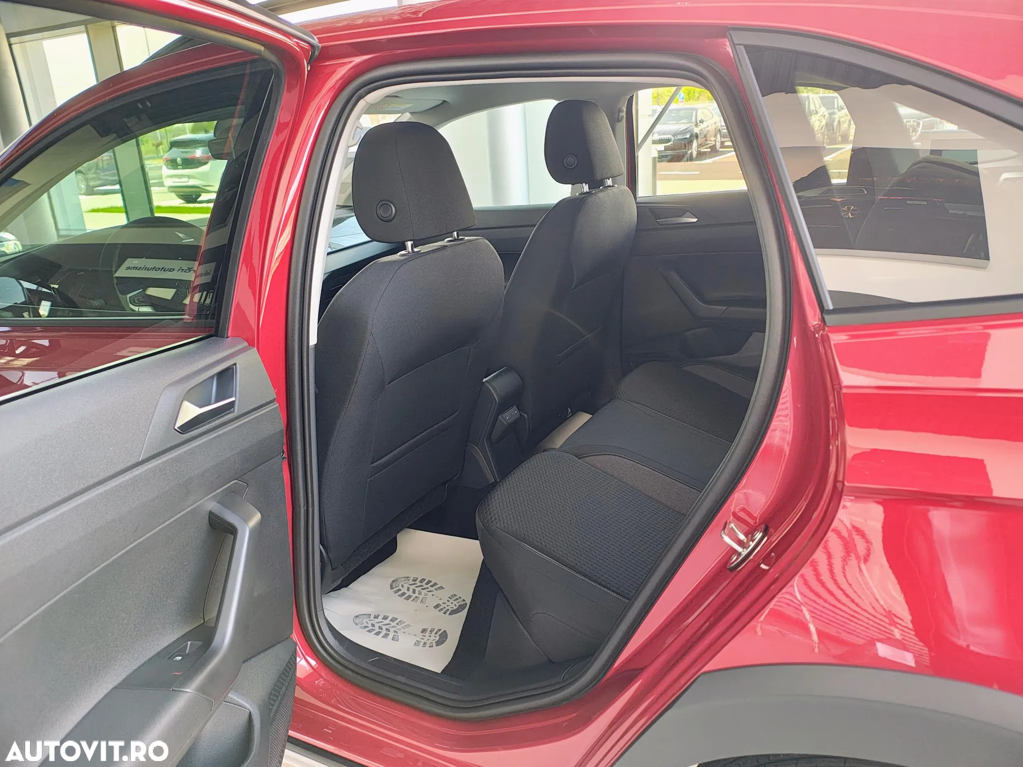 Volkswagen Taigo 1.0 TSI DSG Life - 9