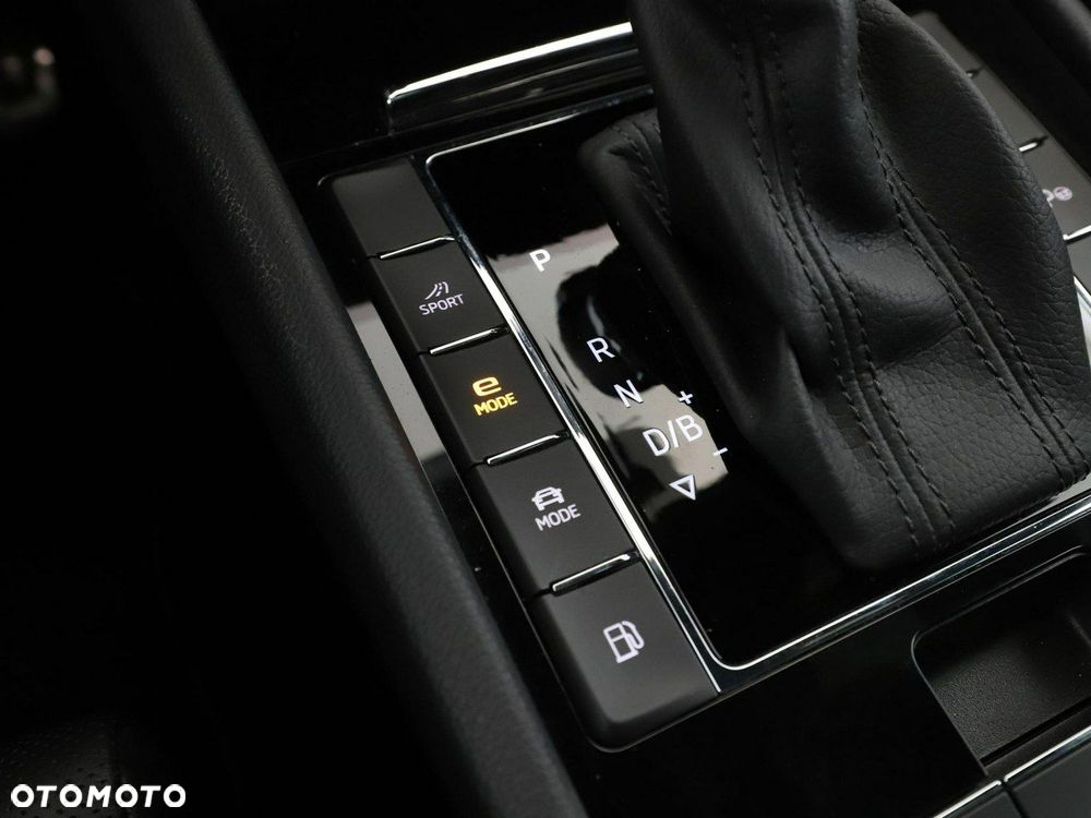 Skoda Superb 1.4 TSI Plug-In Hybrid L&K DSG - 35
