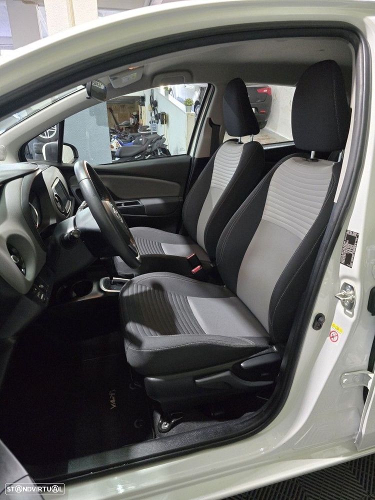 Toyota Yaris 1.5 HSD Comfort - 15