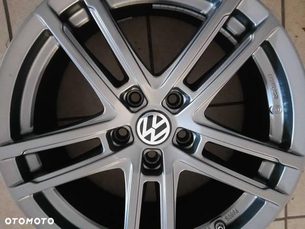 alufelgi 17 AUDI a4 b8 b9 a6 a8 WV passat tiguan 5x112 7,5jx17 et27