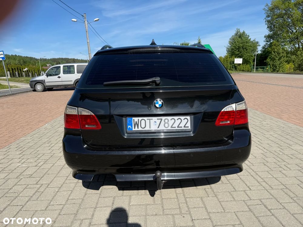 BMW Seria 5 525d Edition Exclusive - 6
