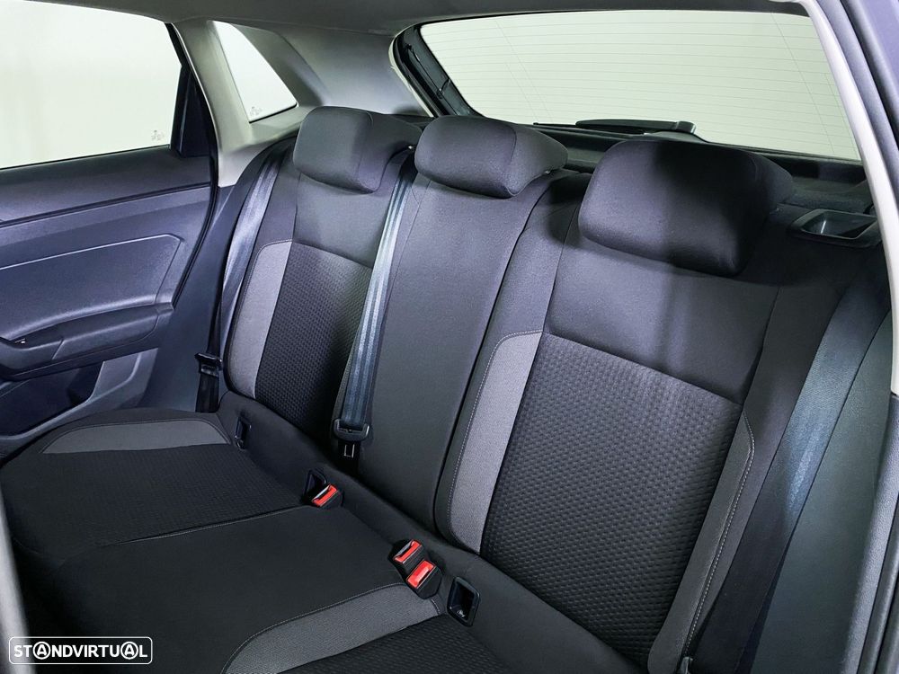 VW Polo 1.0 TSI Urban DSG - 17