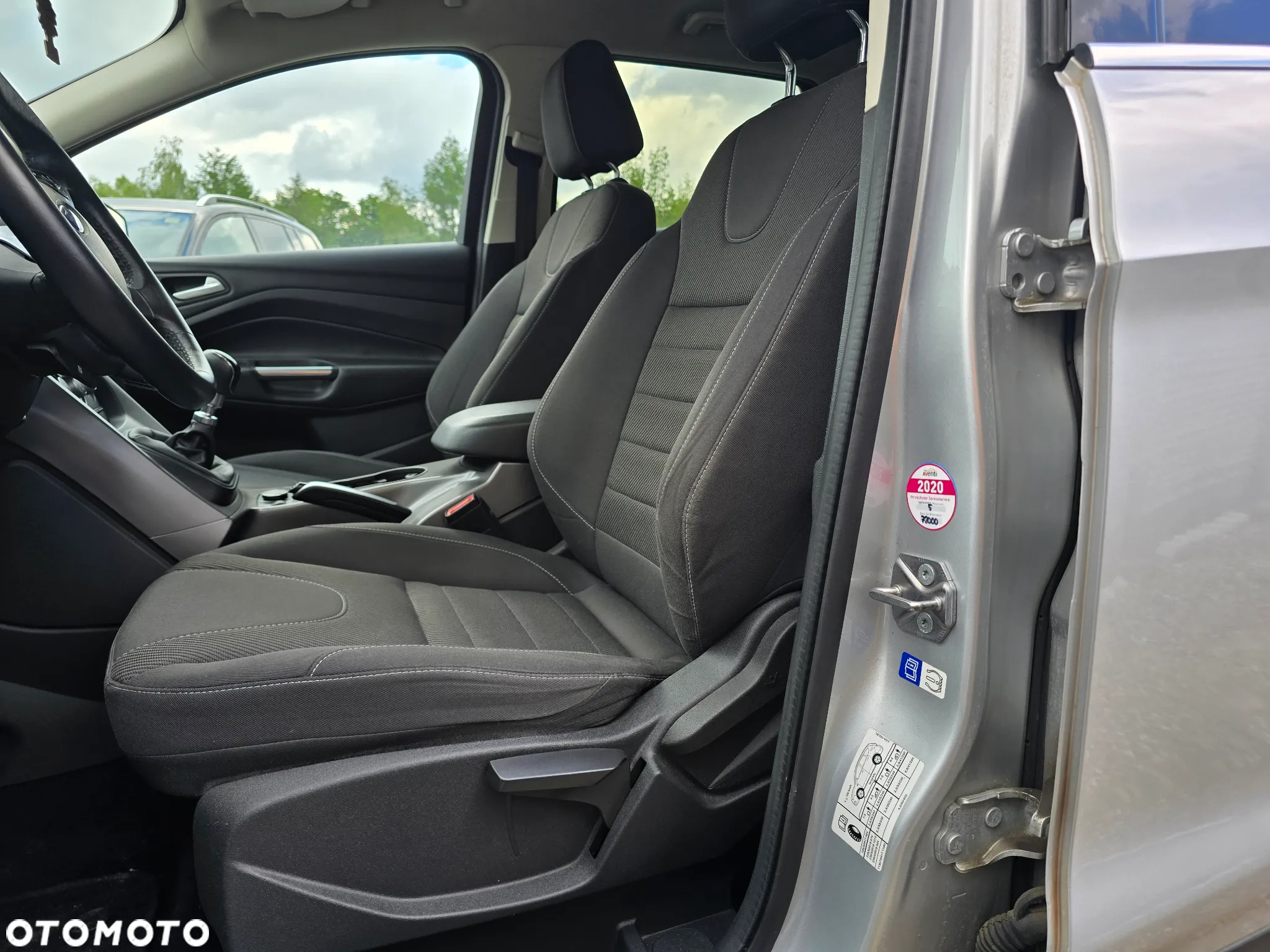 Ford Kuga - 10