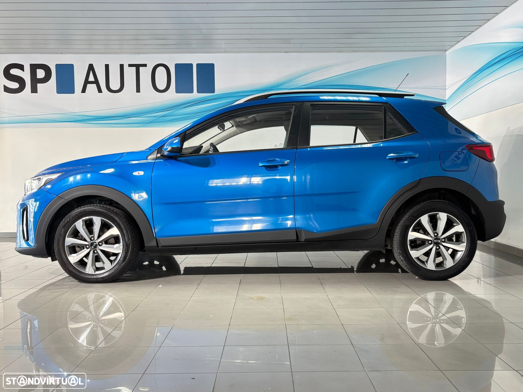Kia Stonic 1.0 T-GDI EX - 4
