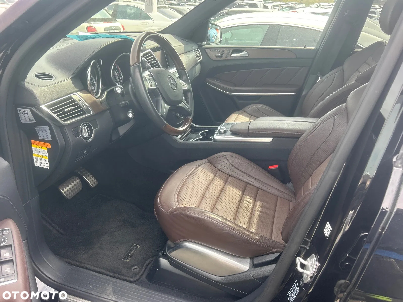 Mercedes-Benz GL 63 AMG - 12