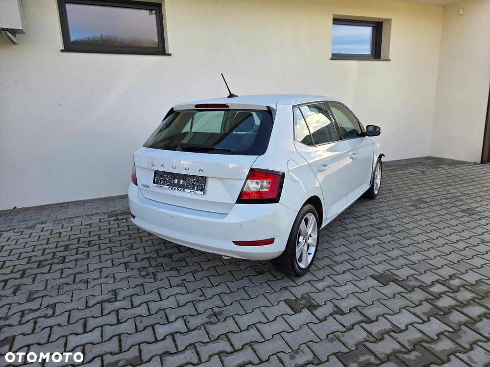Skoda Fabia - 4