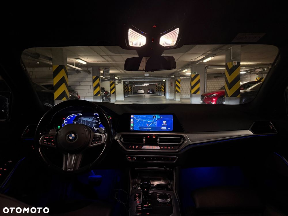 BMW Seria 3 320i M Sport - 25