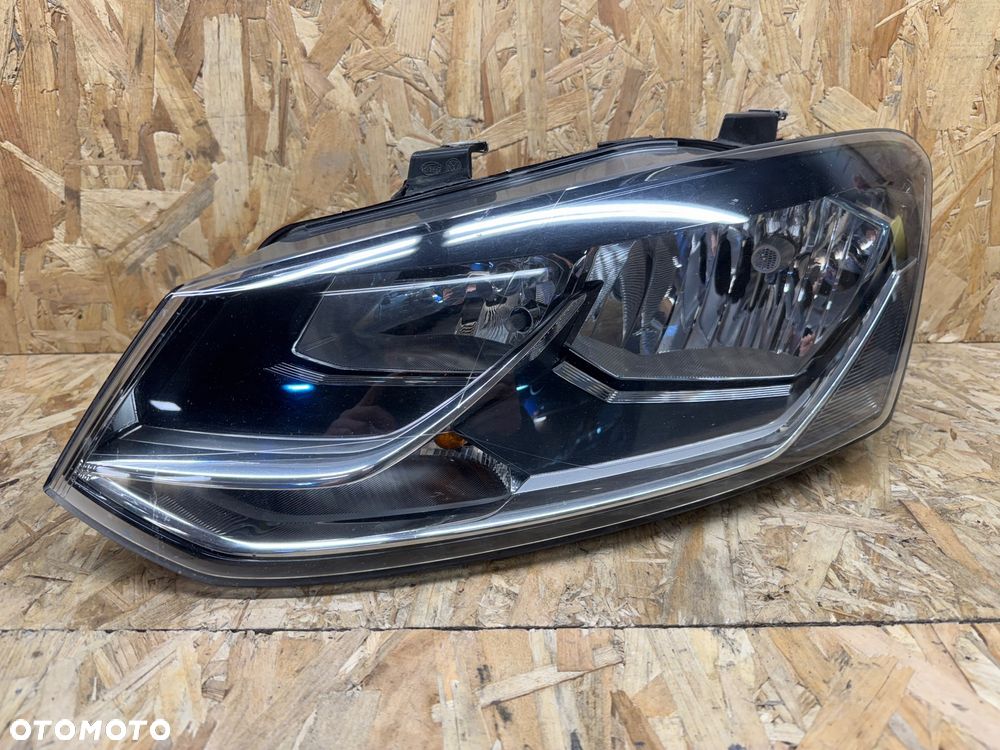 Przednia lewa prawa lampa Volkswagen Polo 6C - 5