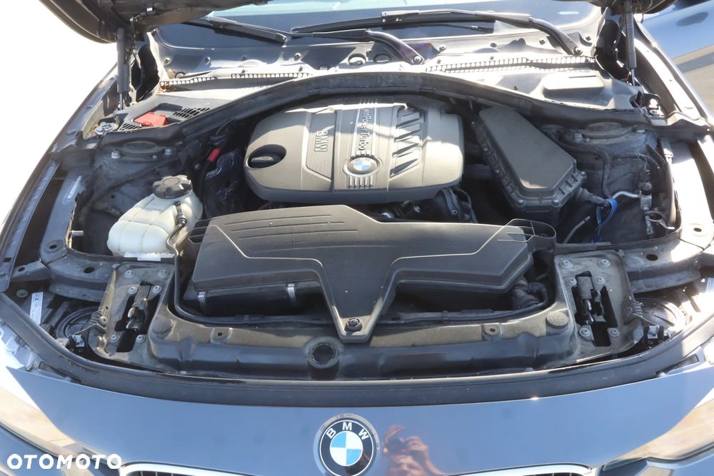BMW Seria 3 318d - 14