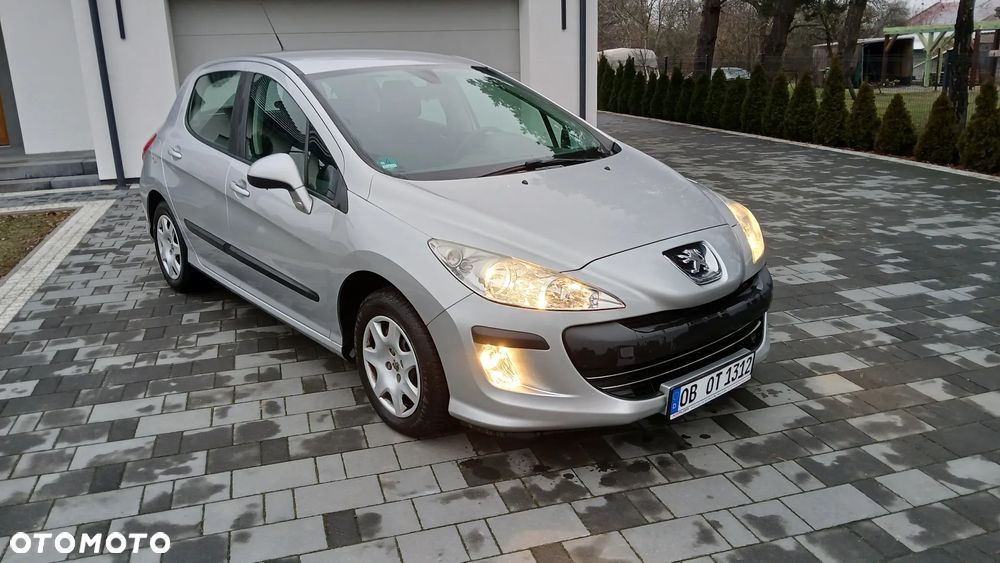 Peugeot 308 - 1