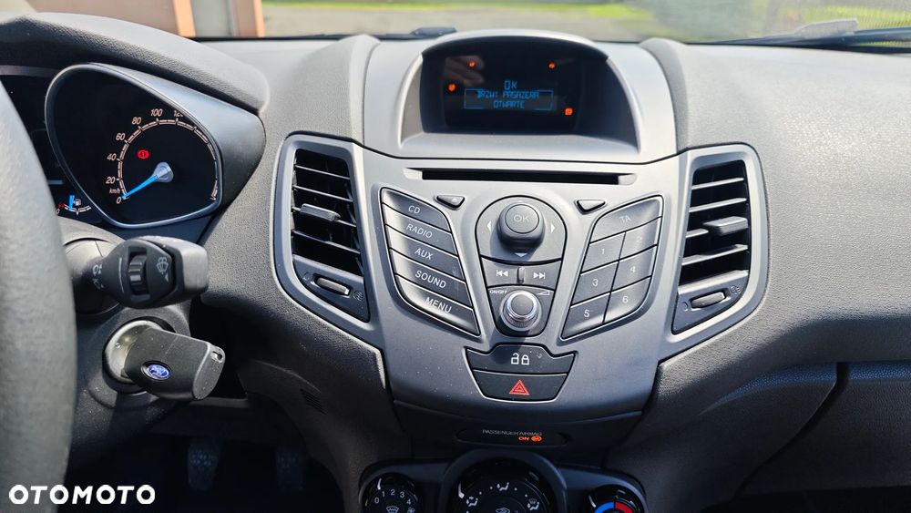 Ford Fiesta - 29