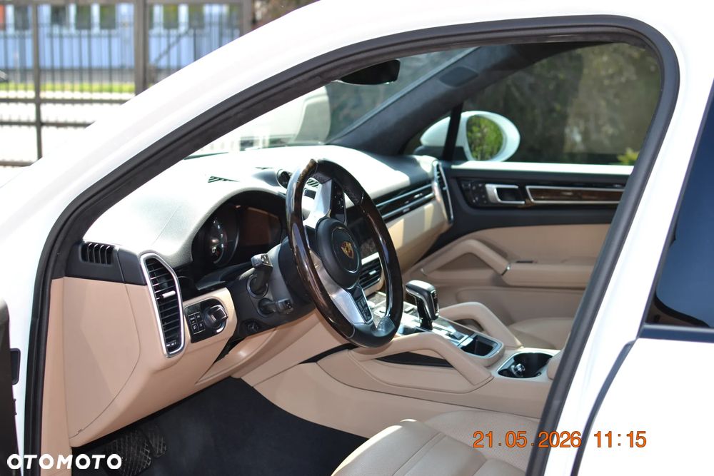 Porsche Cayenne Platinum Edition - 8