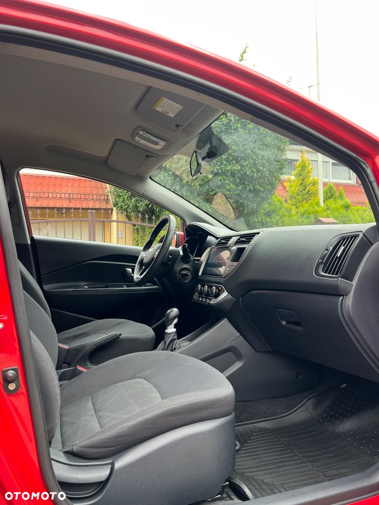 Kia Rio 1.4 Edition 7 - 23