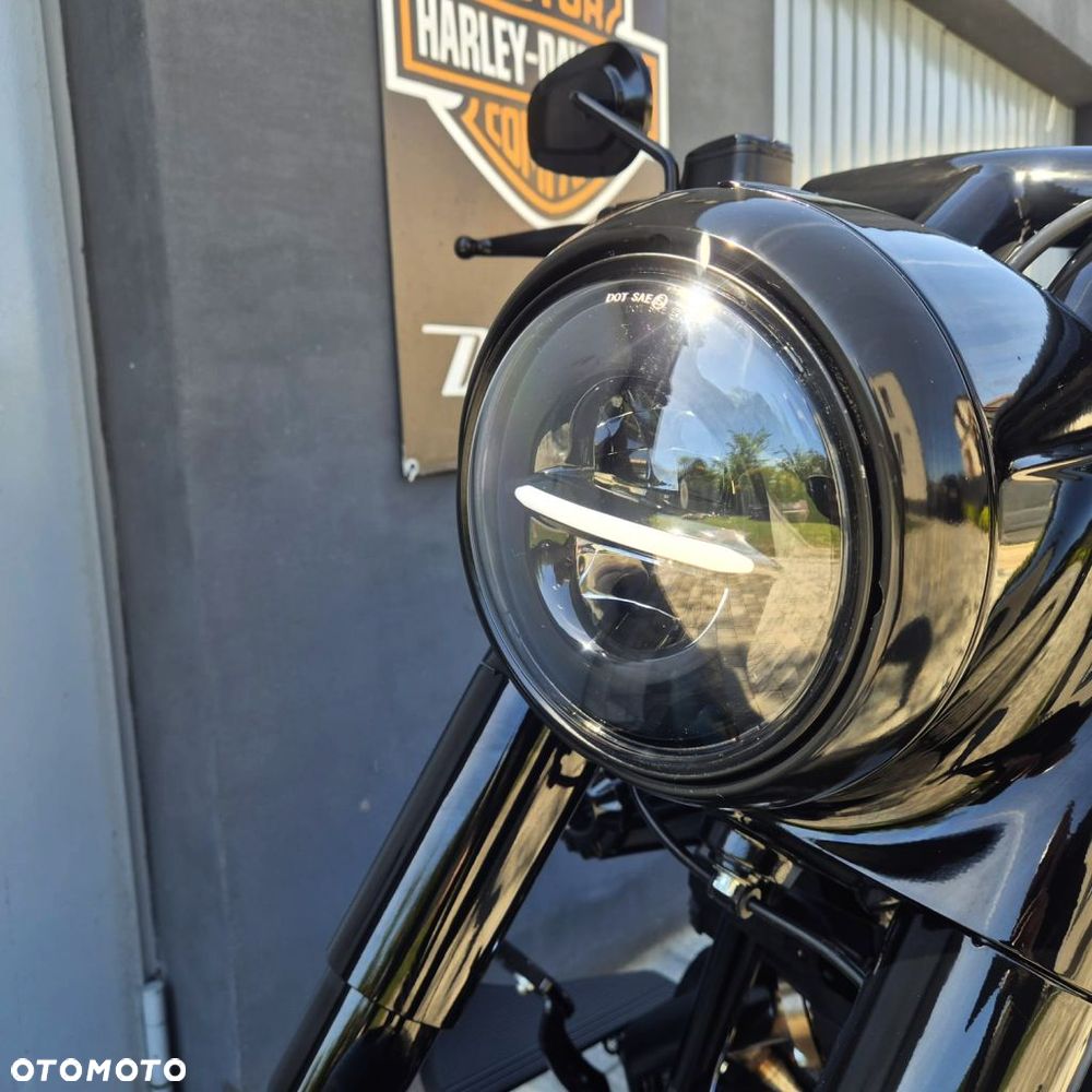 Harley-Davidson Softail Heritage Classic - 16