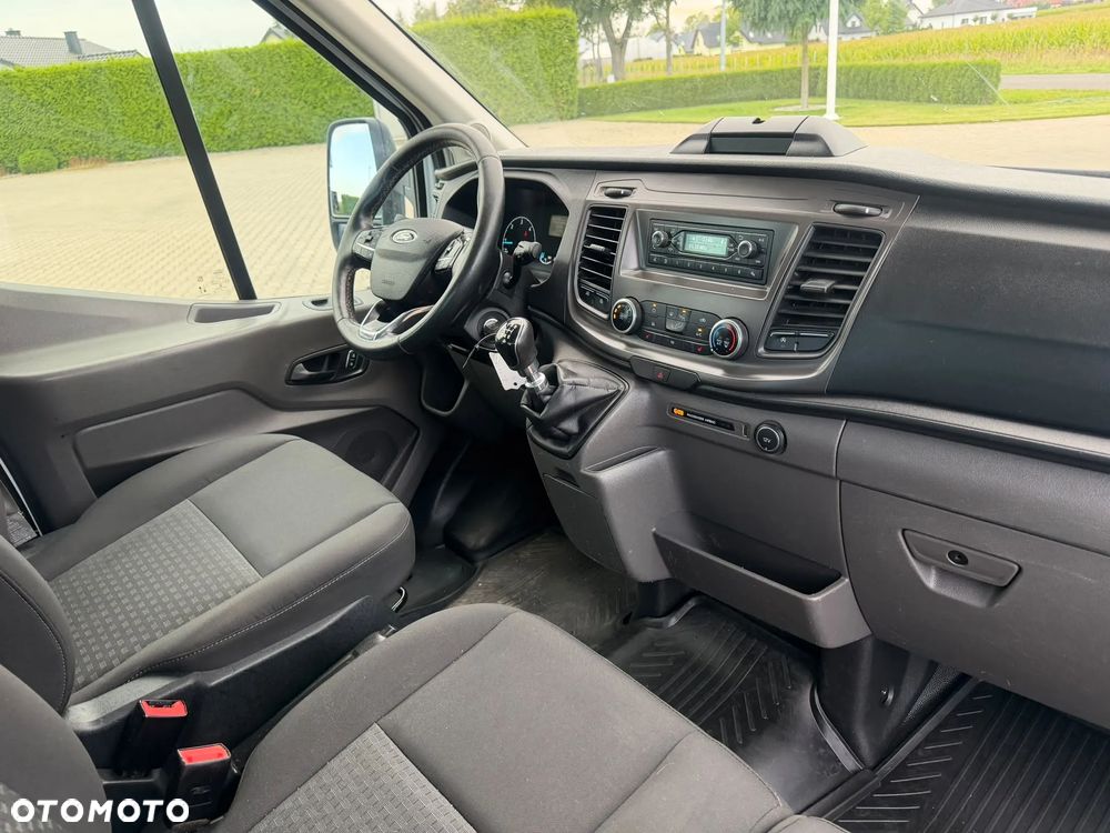 Ford Transit - 27