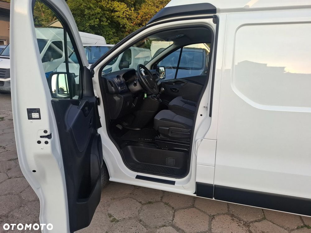 Opel Vivaro 2018 L2H2 MAXI * klima 3osobowy - 17