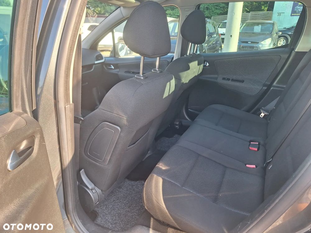 Peugeot 207 Outdoor 1.6 - 25