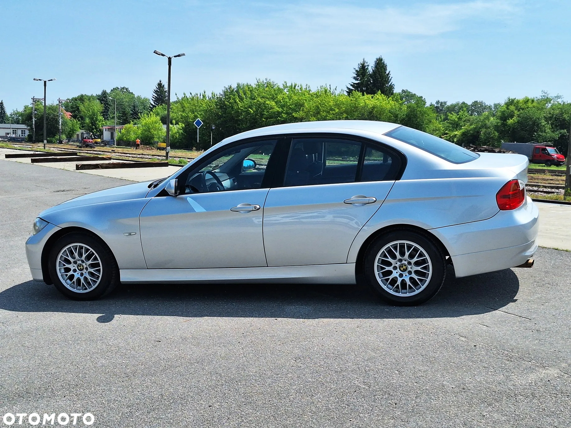 BMW Seria 3 318i - 17