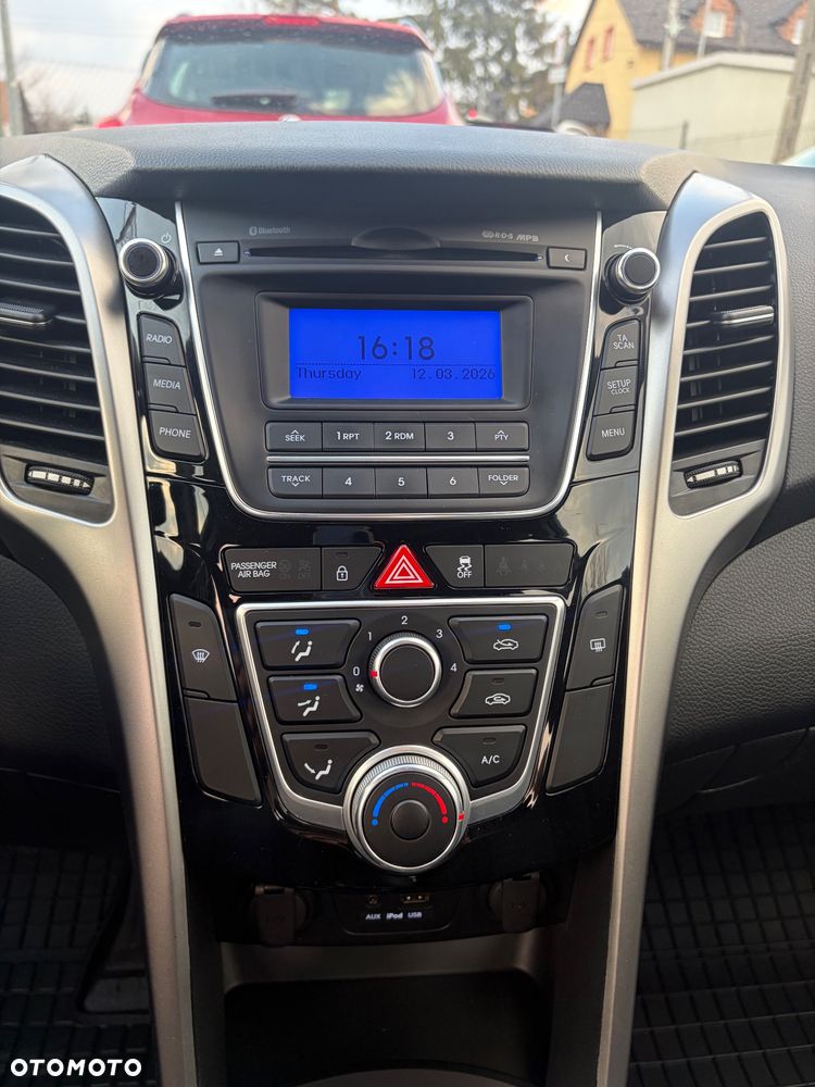 Hyundai i30 1.4 Fifa World Cup Edition - 20