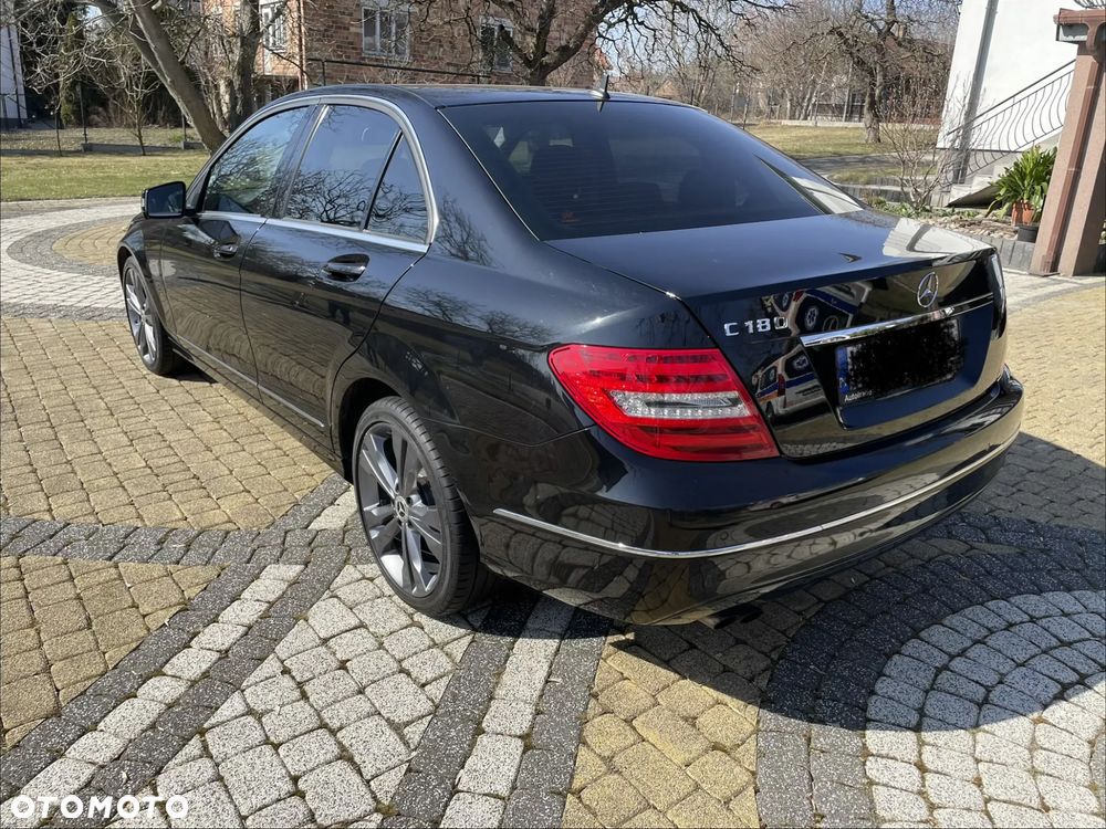 Mercedes-Benz Klasa C 180 CGI BlueEff Avantgarde - 15