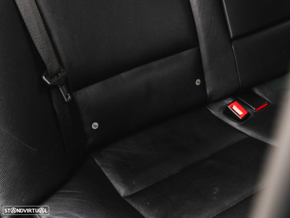 BMW 520 d Pack M - 31
